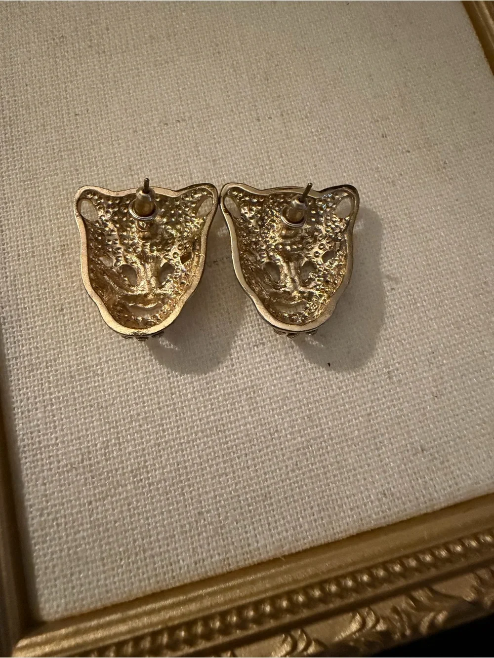 Gold tone Leopard Head earrings Vintage posts